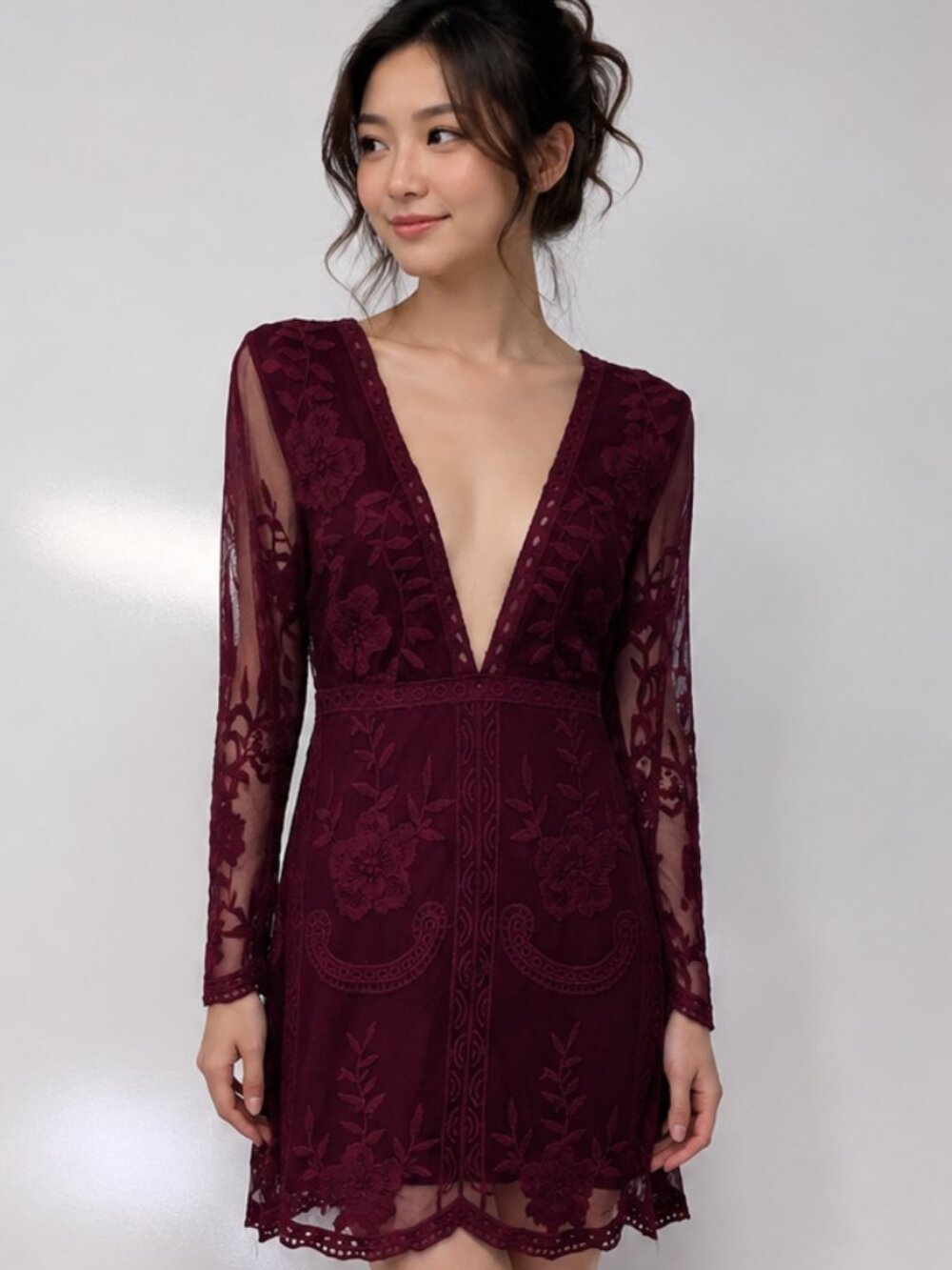 🐧 Honey Punch Burgundy Embroidered Lace Deep V Mini Dress Size M